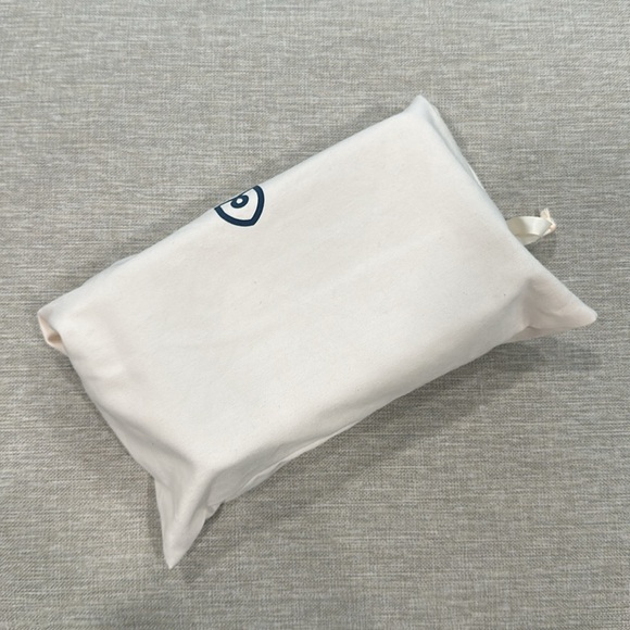 💎 NWT! Rare Rothy’s Large Catchall in Dove Gray - Picture 4 of 16